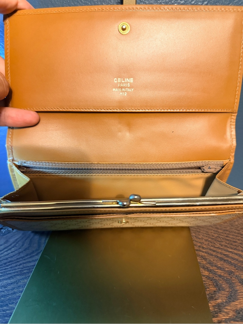 Celine Beige Tan Triomphe Macadam Kiss-lock Wallet with Gold Logo - Picture 5 of 7